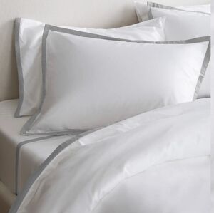 Quince 100% Organic Cotton Sateen Border White Duvet & Shams - Thumbnail 3